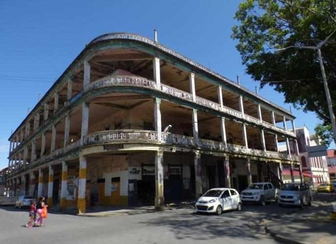 Noticia Radio Panamá | SPIA analiza técnicas para restaurar edificios históricos como la casa Wilcox