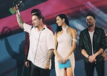 Noticia Radio Panamá | J.Balvin ganador de los «Premios Heat 2017»
