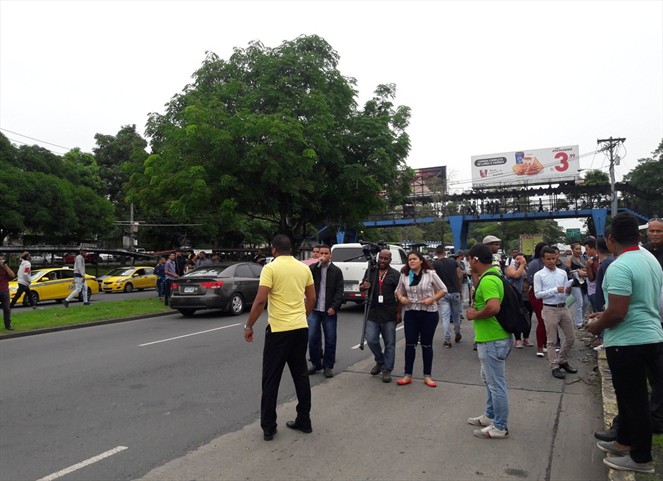 Noticia Radio Panamá | Universitarios vuelven a las calles. Piden derogar Decreto 130