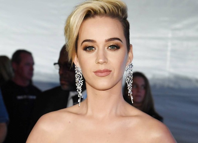 Noticia Radio Panamá | Katy Perry muestra su «verdadero yo» en su nuevo álbum ‘Witness’