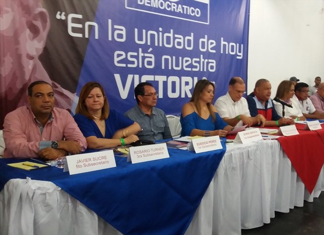 Noticia Radio Panamá | El CEN del PRD aprueba investigación contra diputados que no acataron línea del partido
