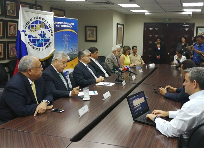 Noticia Radio Panamá | Junta Directiva de ETESA presenta nuevo Gerente General