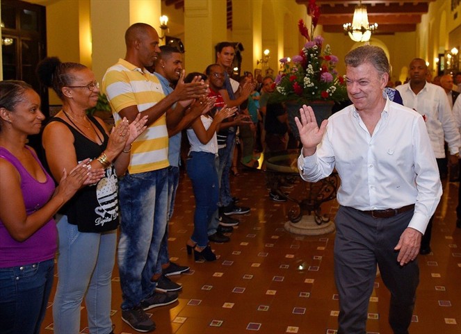 Noticia Radio Panamá | Presidente Santos agradece apoyo de Cuba al proceso de paz