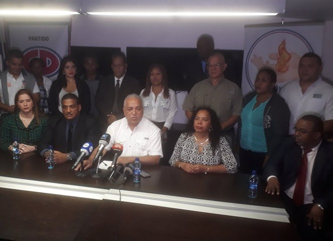 Noticia Radio Panamá | Impulsan reelección de Ricardo Martinelli como presidente de CD
