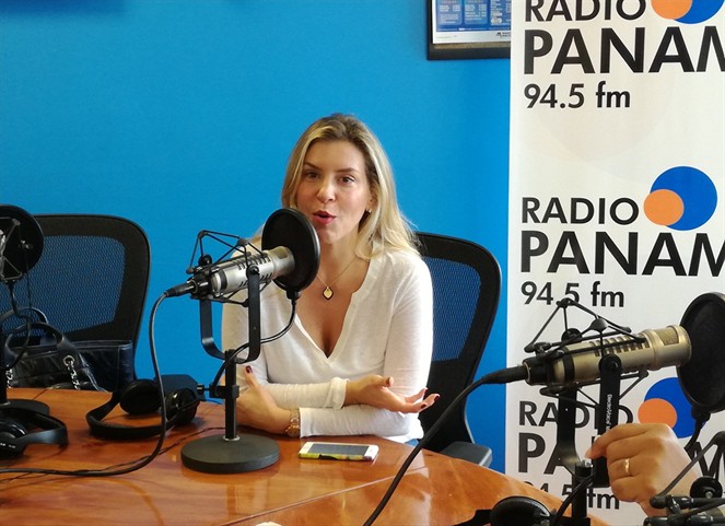 Noticia Radio Panamá | Inicia la Feria Internacional del Libro con Colombia como país invitado