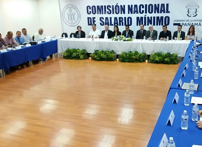 Noticia Radio Panamá | Instalan Comisión Nacional de Salario Mínimo