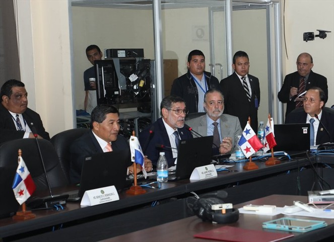 Noticia Radio Panamá | Tribunal Electoral sustenta presupuesto para el próximo año por 102 millones de dólares