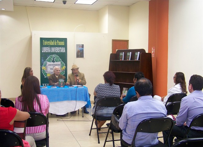 Noticia Radio Panamá | Presentan primera edición de novela Río panameña “El hueco del Comején”
