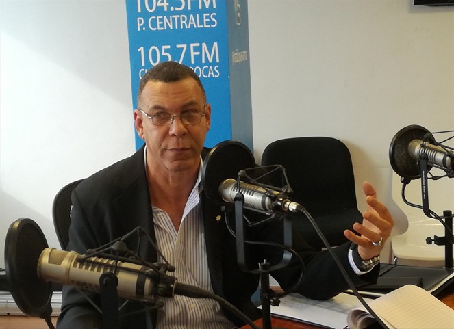 Noticia Radio Panamá | El precio de la gasolina subió por la demanda; Harry Quinn