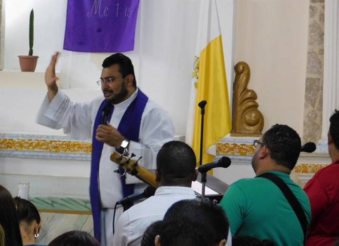 Noticia Radio Panamá | Obispo de la Diócesis de Chitré reacciona ante sorpresiva renuncia de Pablo Hernández al sacerdocio