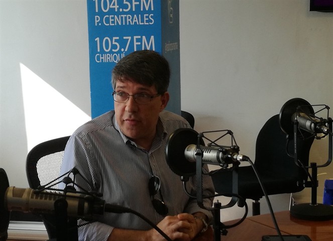 Noticia Radio Panamá | IDAAN debe ser empresa pública; Juan Antonio Ducruet