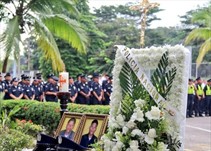 Noticia Radio Panamá | Despiden con honores a policías asesinados en Chilibre