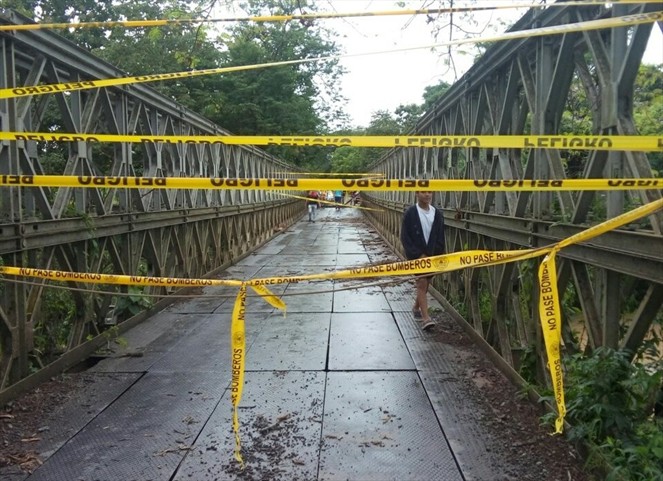 Noticia Radio Panamá | Clausuran puente en Coclé por lluvias