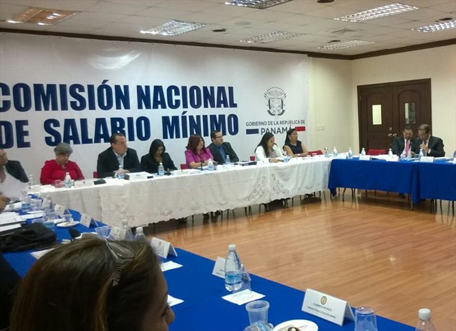 Noticia Radio Panamá | Comisión de Salario Mínimo presenta ponencias en su segunda parte del proceso de consultas