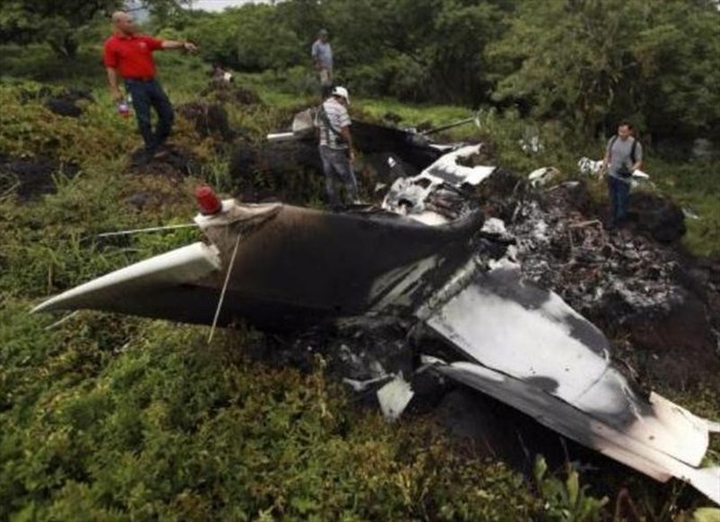 Noticia Radio Panamá | Colisión entre avioneta y helicóptero causa varias víctimas en Inglaterra
