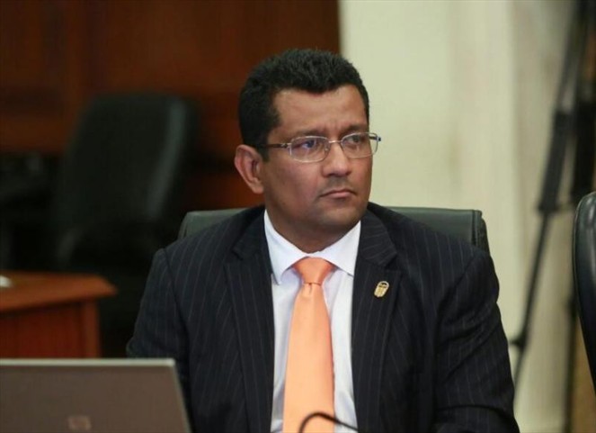 Noticia Radio Panamá | Ministro Sempris señala que solicitud de renuncia a Secretario General no es por diferencias personales