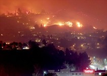 Noticia Radio Panamá | Miles de personas evacuadas tras incendio forestal en California