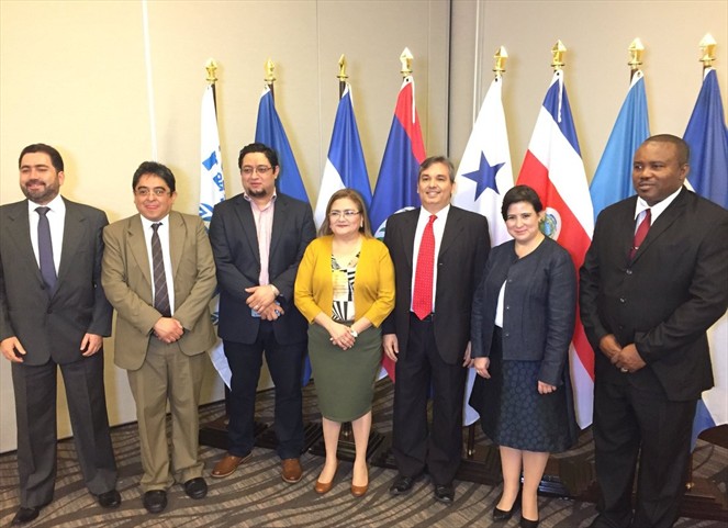Noticia Radio Panamá | Panamá toma posesión de la presidencia del Consejo Centroamericano de procuradores de los derechos humanos
