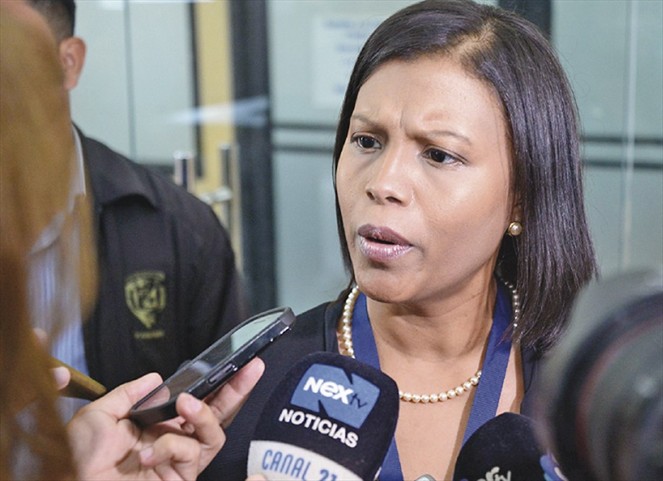Noticia Radio Panamá | Kenia Porcell respalda a Zuleika Moore como magistrada