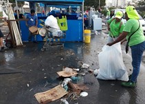Noticia Radio Panamá | Autoridad de Aseo Urbano y Domiciliario realiza operativo de limpieza en la cinta costera.