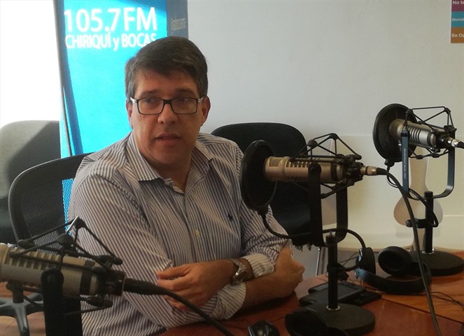 Noticia Radio Panamá | Una empresa privada no necesariamente podrá resolver problemas del IDAAN; Juan Antonio Ducruet