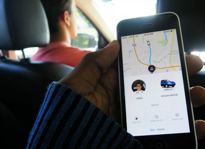 Noticia Radio Panamá | Uber sin conductor atropella a mujer en Arizona.