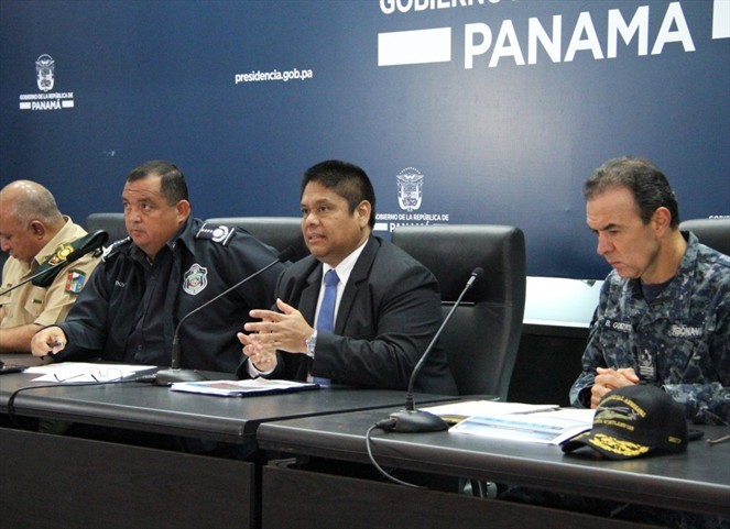 Noticia Radio Panamá | Reemplazos en estamentos de seguridad sin fecha fija