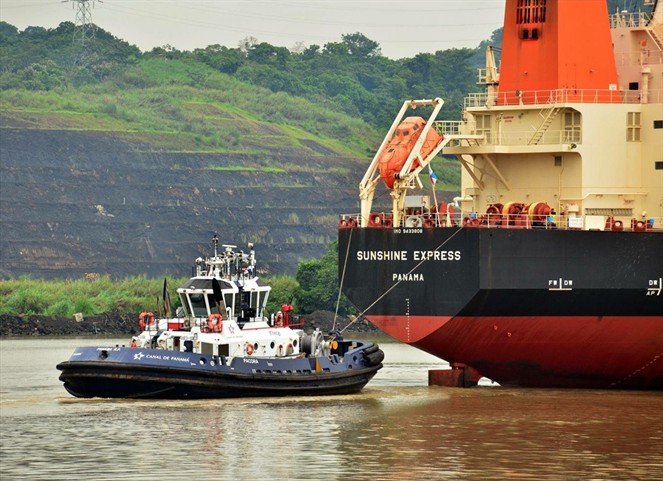 Noticia Radio Panamá | Pérdidas tras paralización del Canal son incalculables; Capitán Newman