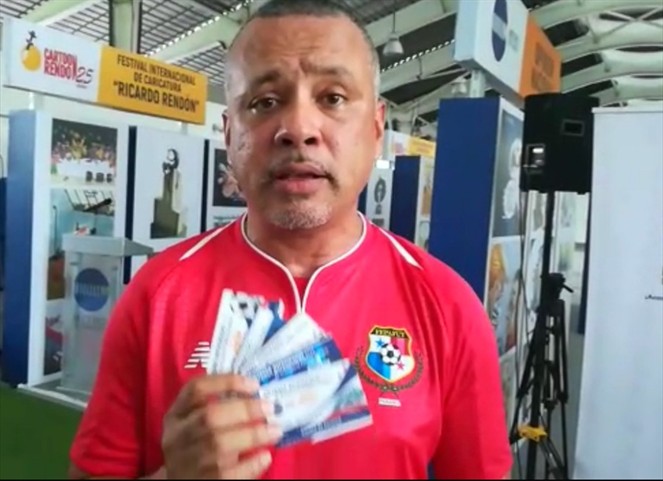 Noticia Radio Panamá | Lanzan nuevas tarjetas conmemorativas al Mundial de Fútbol para Metro y Metrobús