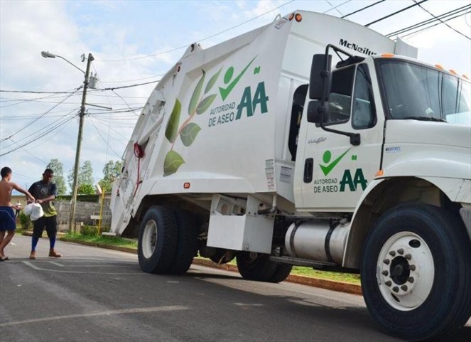 Noticia Radio Panamá | Autoridad de Aseo realiza operativo en Santa Ana para detectar la mala distribución de desechos en esta área