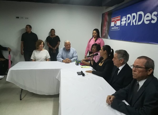Noticia Radio Panamá | Ex presidente Ernesto Pérez Balladares recibe documentación para postulación presidencial en el PRD