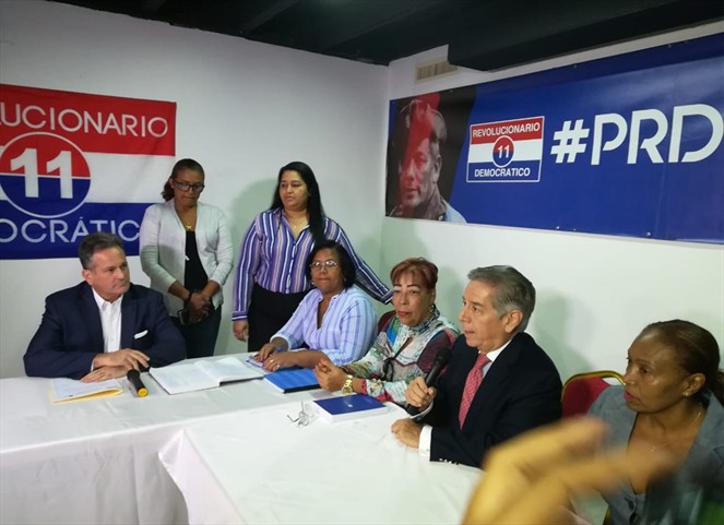 Noticia Radio Panamá | Juan Carlos Navarro inicia trámite para ser precandidato presidencial por el PRD
