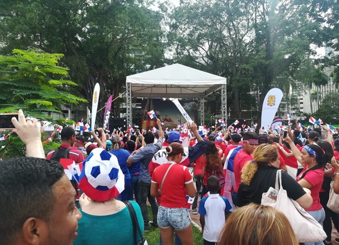 Noticia Radio Panamá | Municipio de Panamá mantendrá pantallas gigantes en ciudad capital durante los juegos de la selección de fútbol