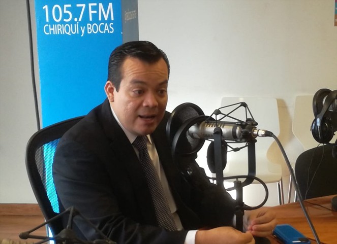 Noticia Radio Panamá | Panamá tiene la característica de tener conflictos permanentes; Juan Carlos Araúz