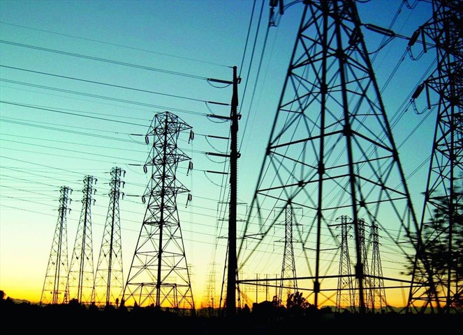 Noticia Radio Panamá | Administrador de la ASEP justifica nuevas tarifas eléctricas que regirán hasta fin de año