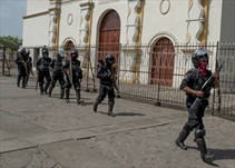 Noticia Radio Panamá | Mueren dos jóvenes atrincherados en una iglesia en Nicaragua
