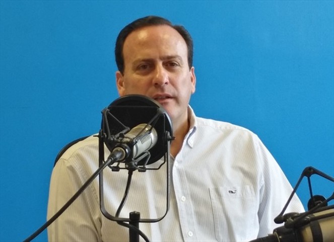 Noticia Radio Panamá | Francolini desiste de sus aspiraciones presidenciales