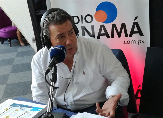Noticia Radio Panamá | Pleno legislativo aprueba citar nuevamente ante el pleno legislativo al Ministro de Obras Públicas, Ramón Arosemena