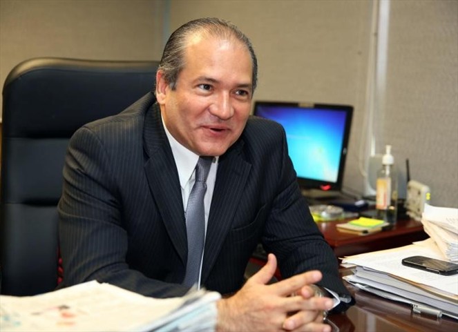Noticia Radio Panamá | Audiencia de escuchas telefónicas es suspendida por incapacidad del fiscal, Harry Díaz