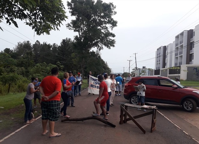 Noticia Radio Panamá | Moradores del Chorro de La Chorrera protestan contra «Torres de España»
