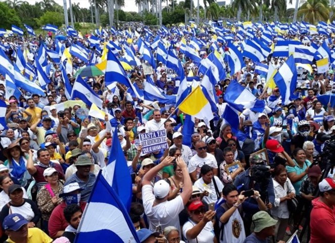 Noticia Radio Panamá | Despiden a médicos nicaraguenses por atender a manifestantes
