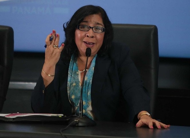 Noticia Radio Panamá | Marcela Paredes del Meduca a la Embajada en Chile