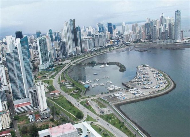 Noticia Radio Panamá | Abogados gremialistas piden solución ante crisis económica del país