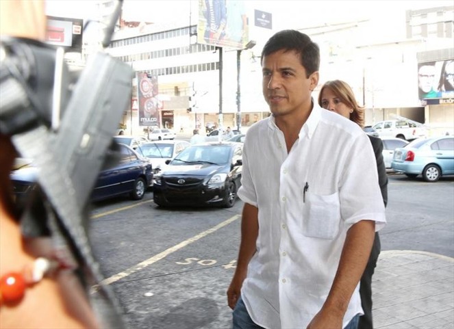 Noticia Radio Panamá | Exministro Federico Suárez se postula para Diputado