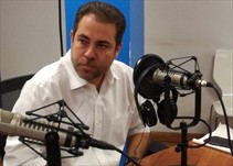 Noticia Radio Panamá | El que hace su trabajo bien puede reelegirse: Etchelecu