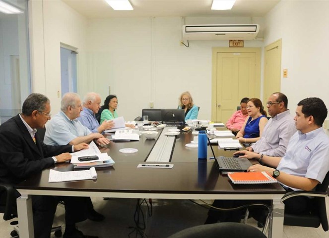 Noticia Radio Panamá | Reactivan Comisión de Salud Pública en la Concertación
