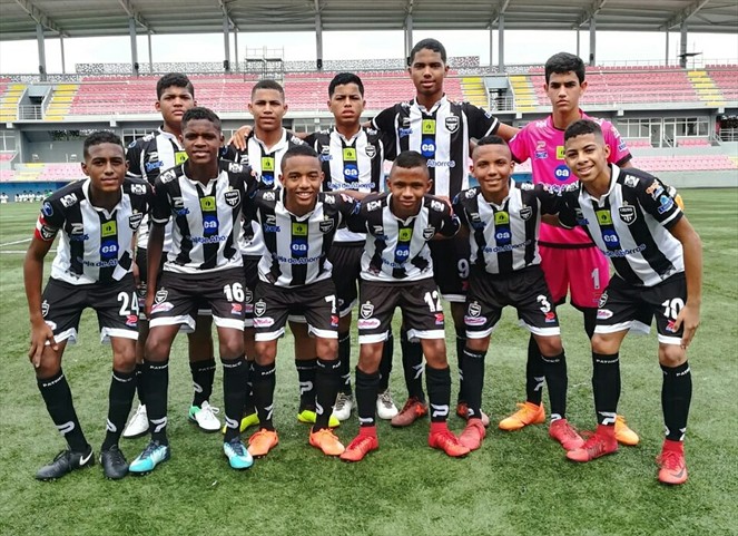 Noticia Radio Panamá | Comisión de Competencia declara victoria del Tauro FC en Torneo Sub-15