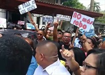 Noticia Radio Panamá | Gremios docentes protestan en medio de cambios al PRAA