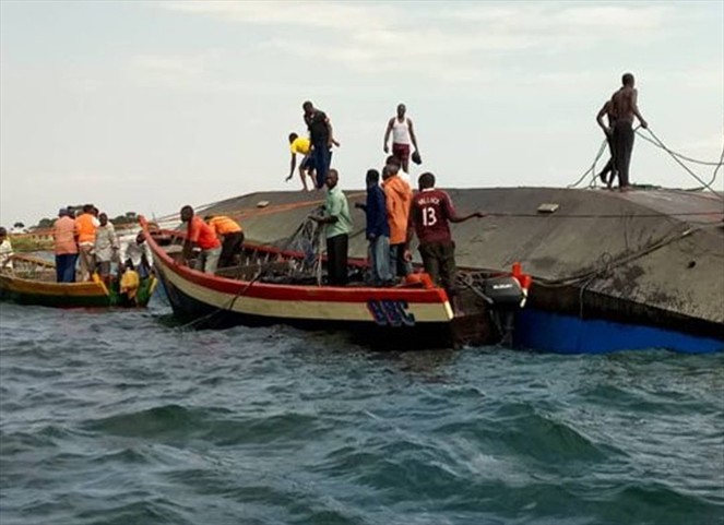 Noticia Radio Panamá | Naufragio de barco en Tanzania deja decenas de muertos