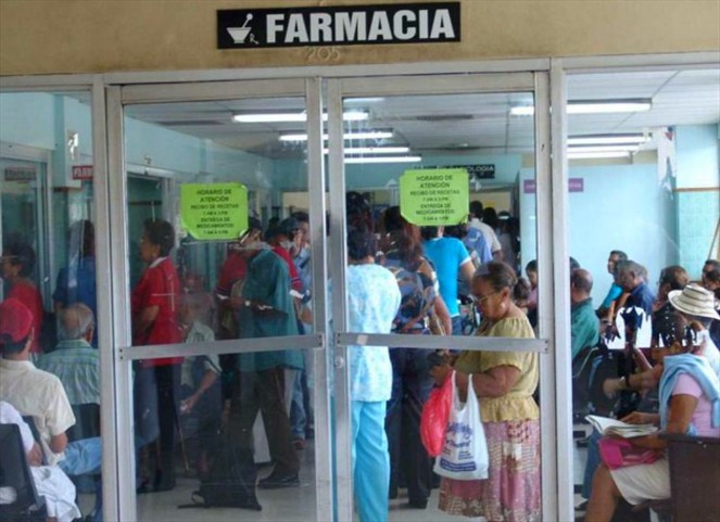Noticia Radio Panamá | Pacientes sin medicamentos en la CSS